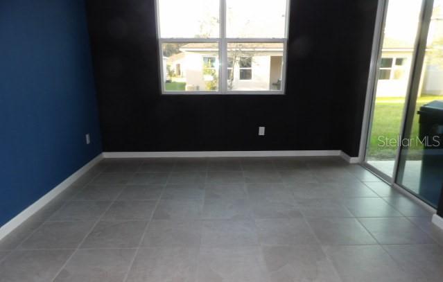 Image 13 of 22 For 897 Honey Petal Lane