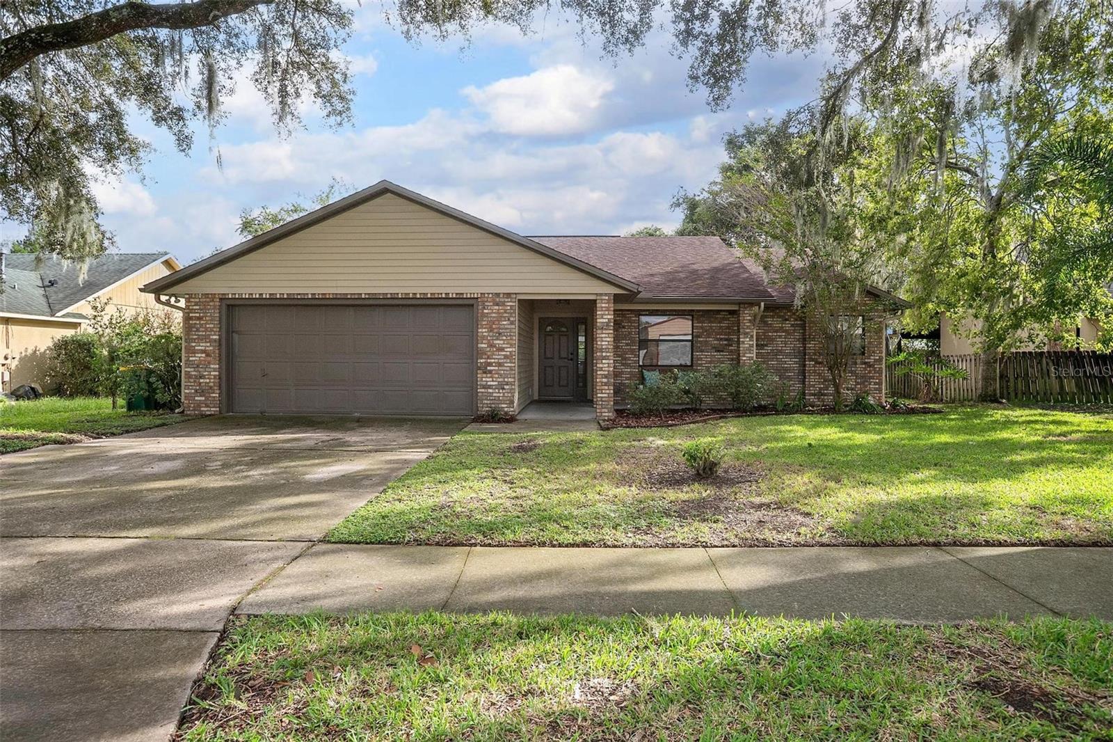 Details for 418 Berwick Circle, DELAND, FL 32724