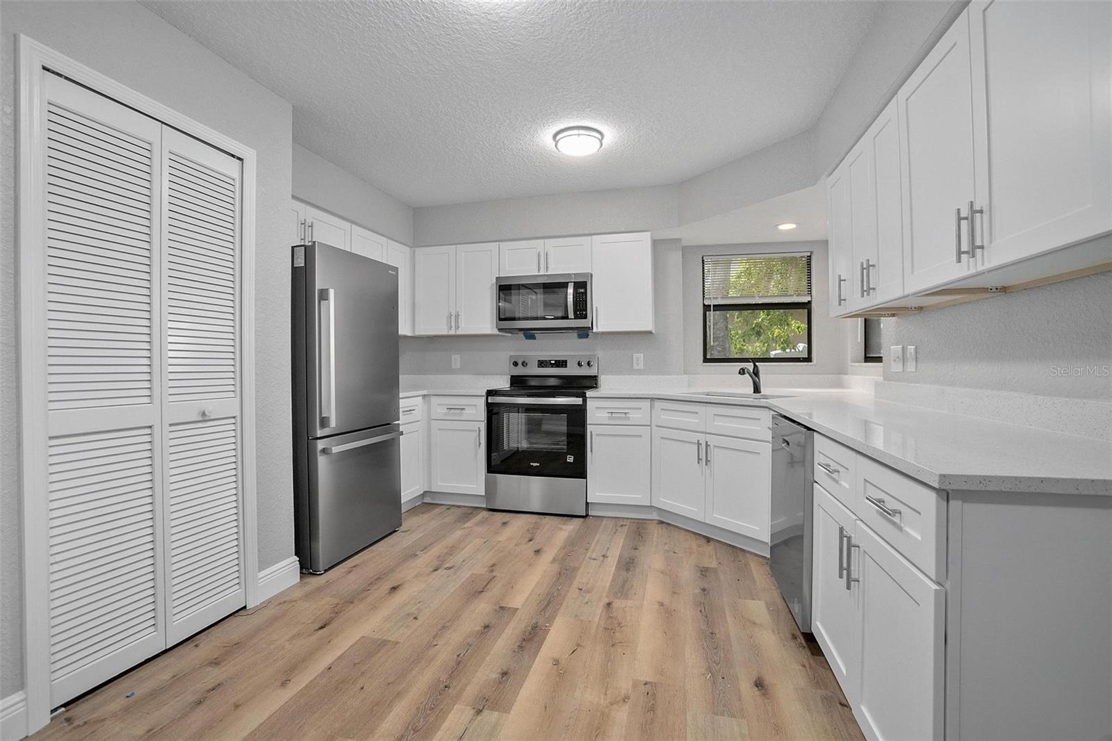 Image 11 of 31 For 418 Berwick Circle