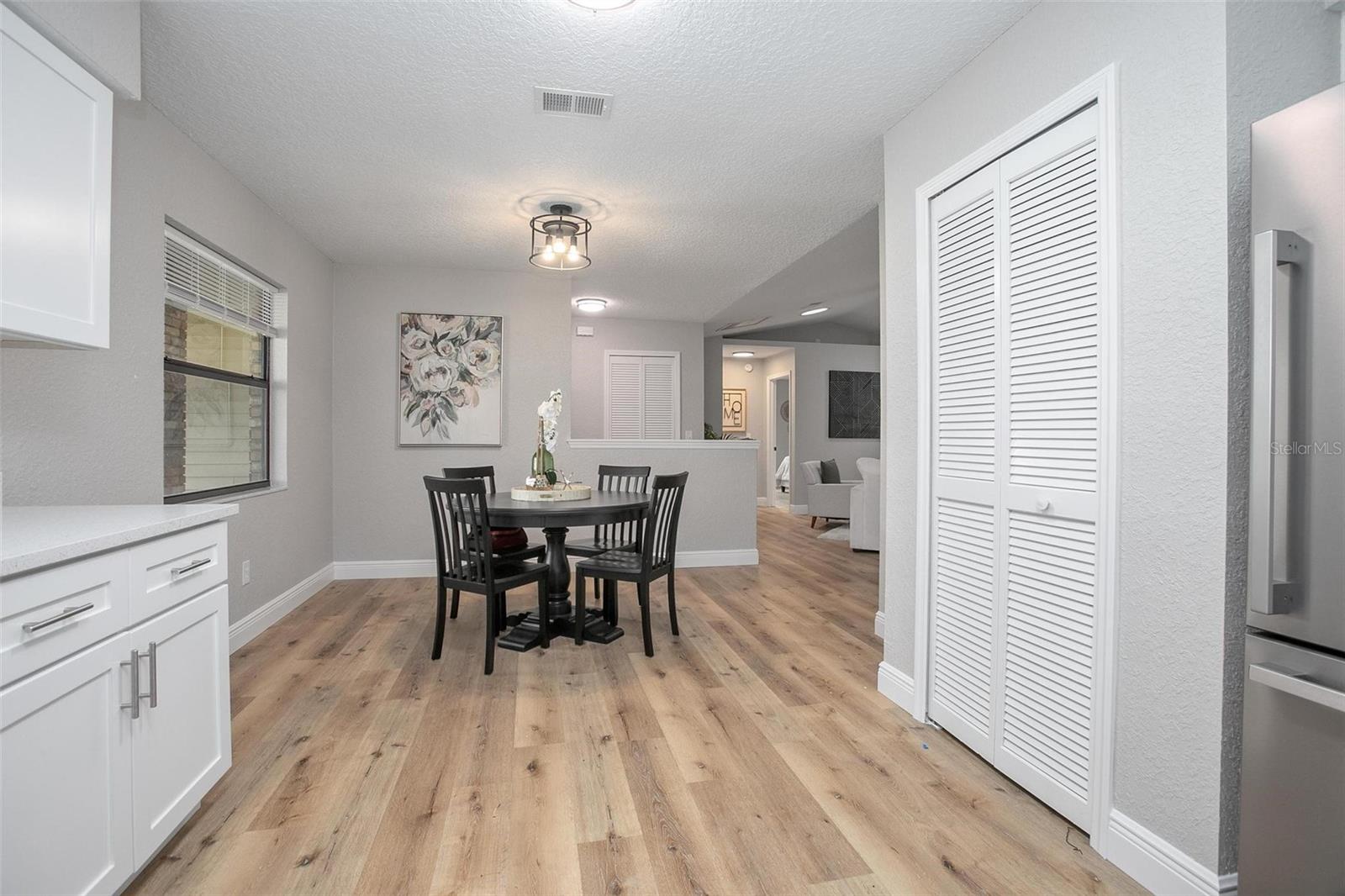 Image 12 of 31 For 418 Berwick Circle