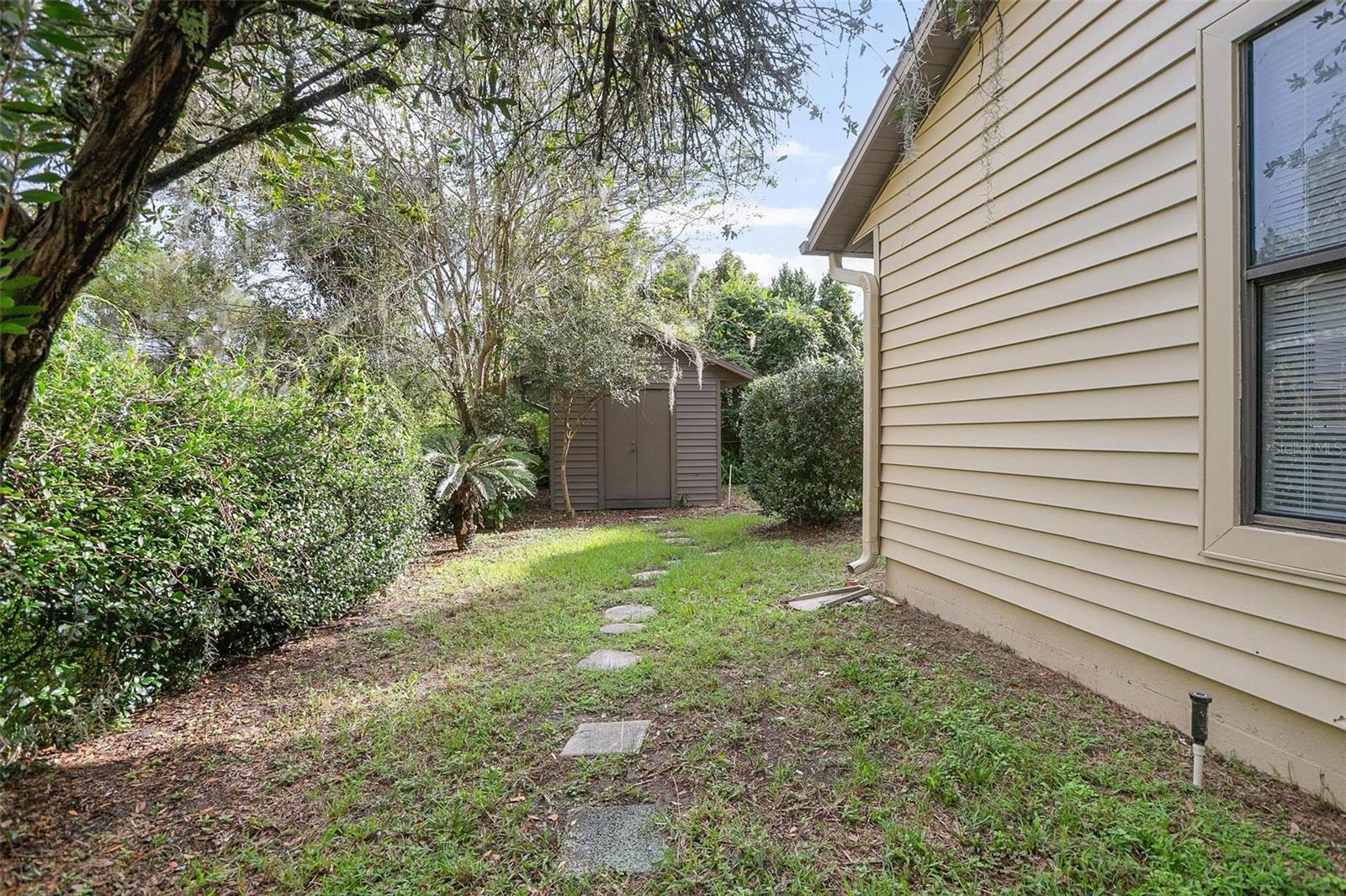 Image 23 of 31 For 418 Berwick Circle