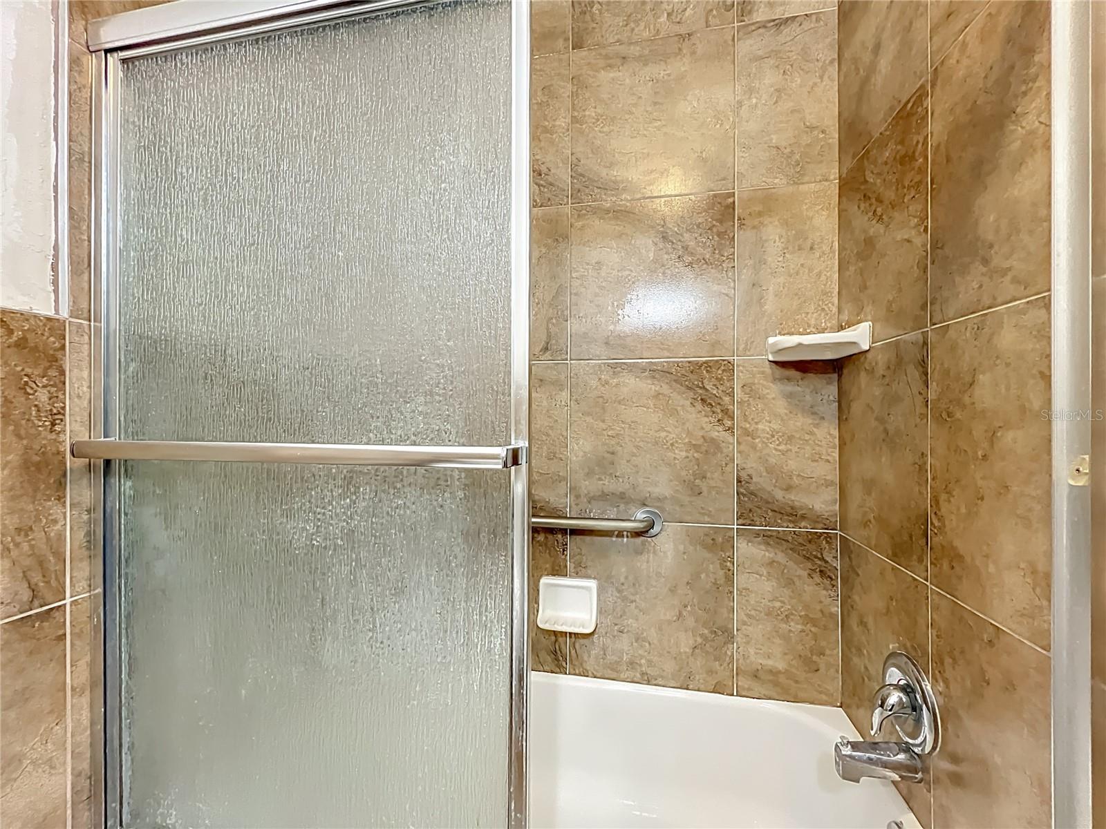 Image 28 of 46 For 1401 Orange Tree Drive