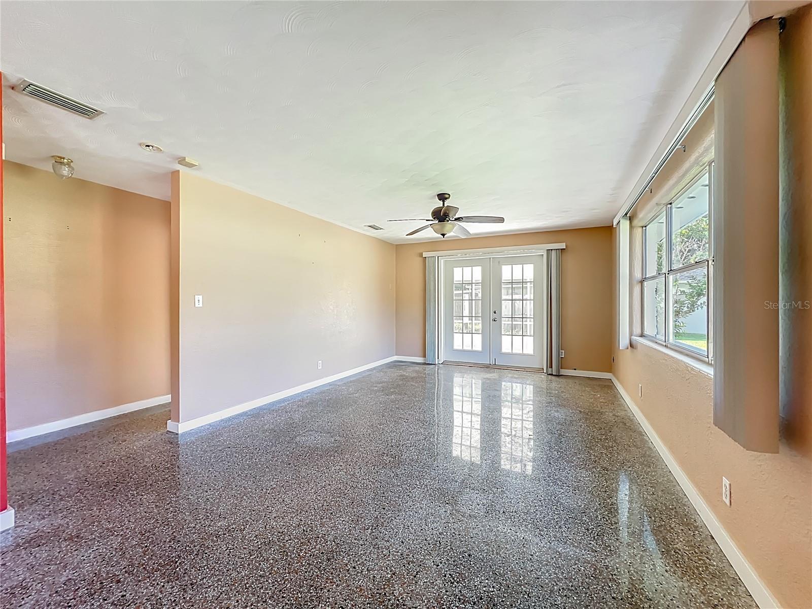 Image 8 of 46 For 1401 Orange Tree Drive