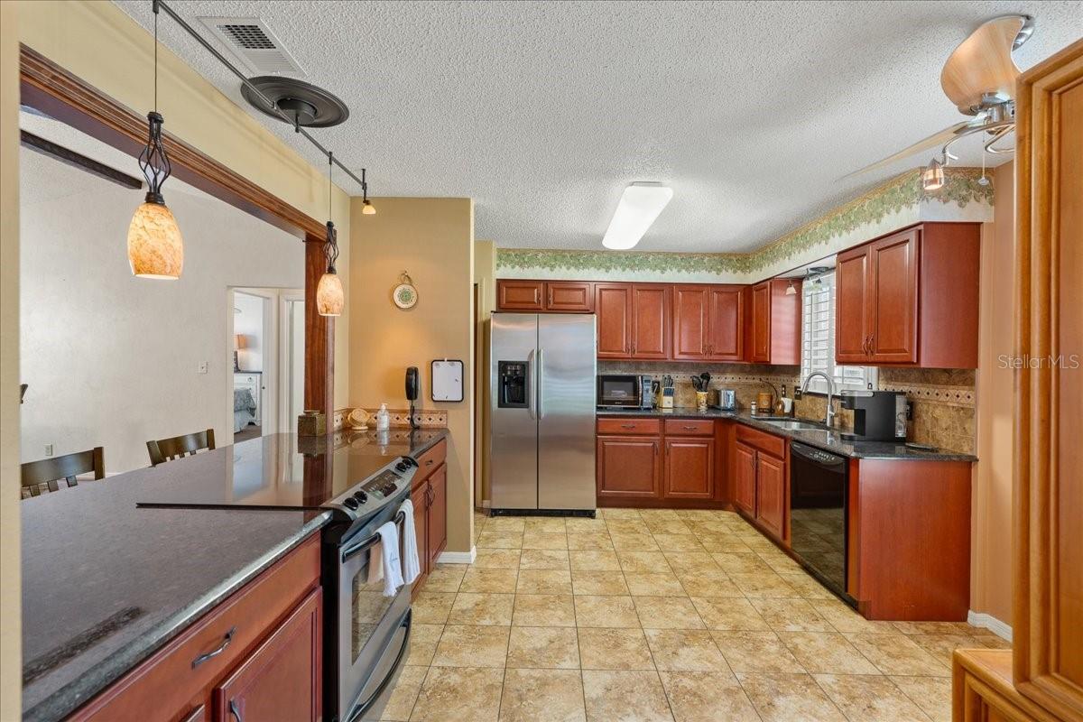 Image 8 of 34 For 1114 Sherbourne Way
