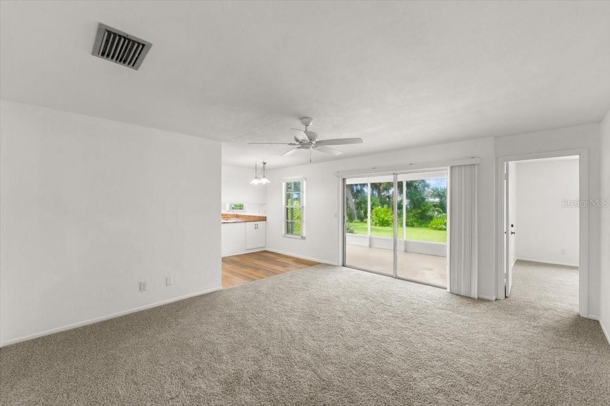 Image 8 of 41 For 36 Dresden Circle