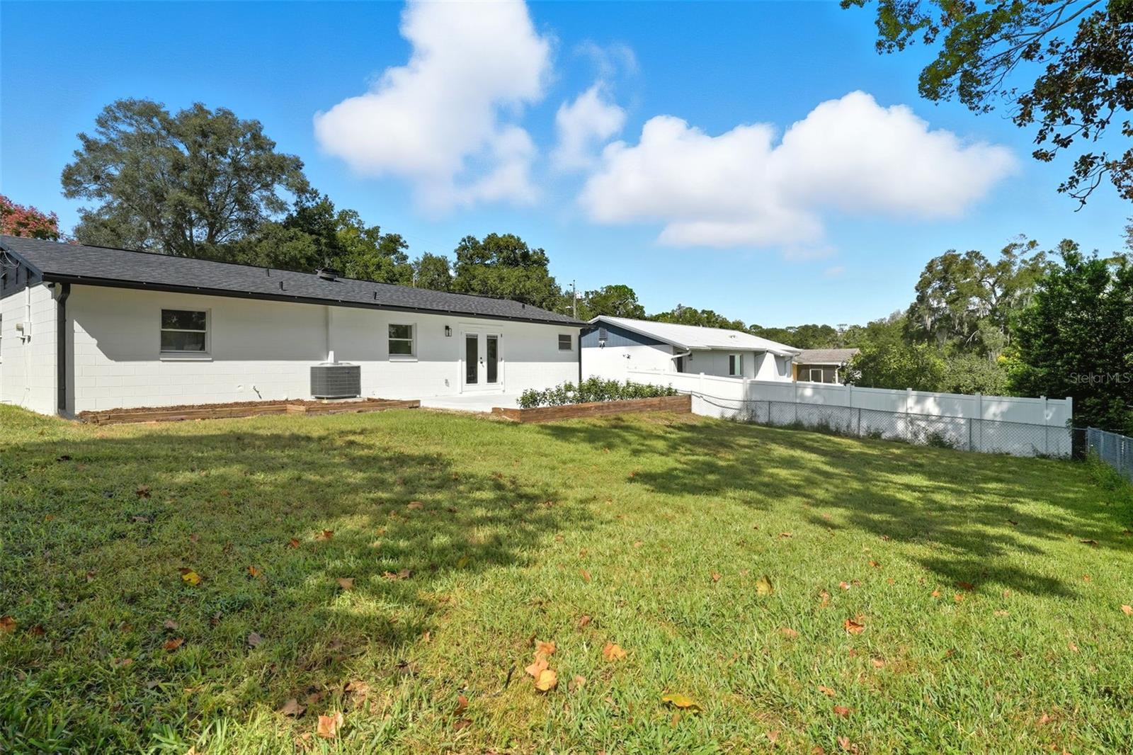 Image 22 of 22 For 900 Carpenter Avenue