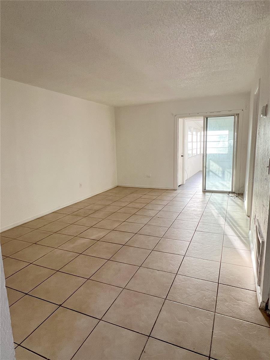 Image 11 of 14 For 2544 Clairmont Avenue