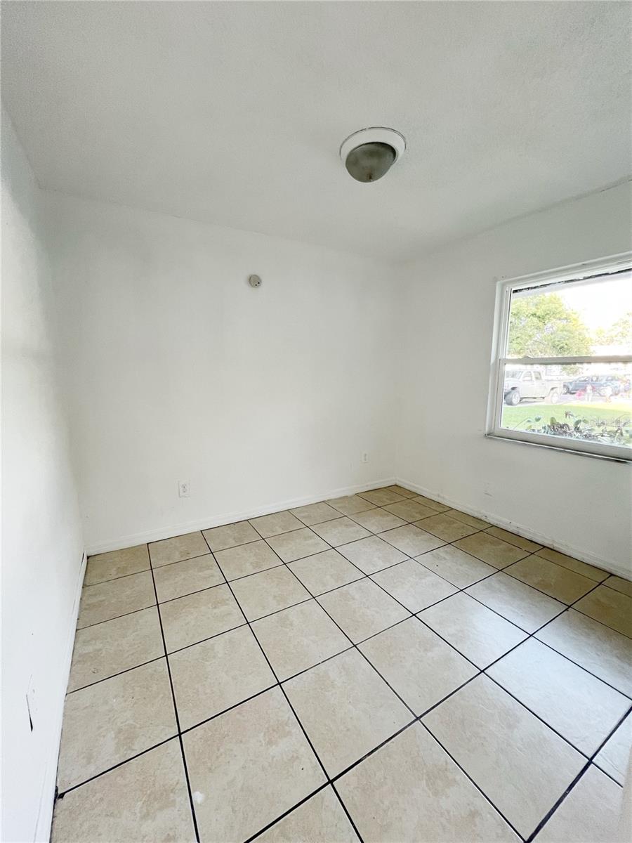 Image 3 of 14 For 2544 Clairmont Avenue