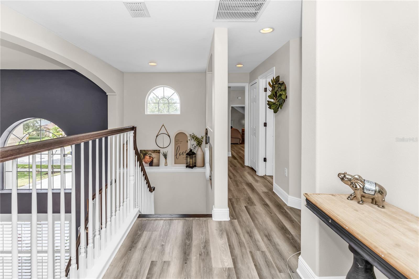 Image 39 of 62 For 169 Hawkcrest Court