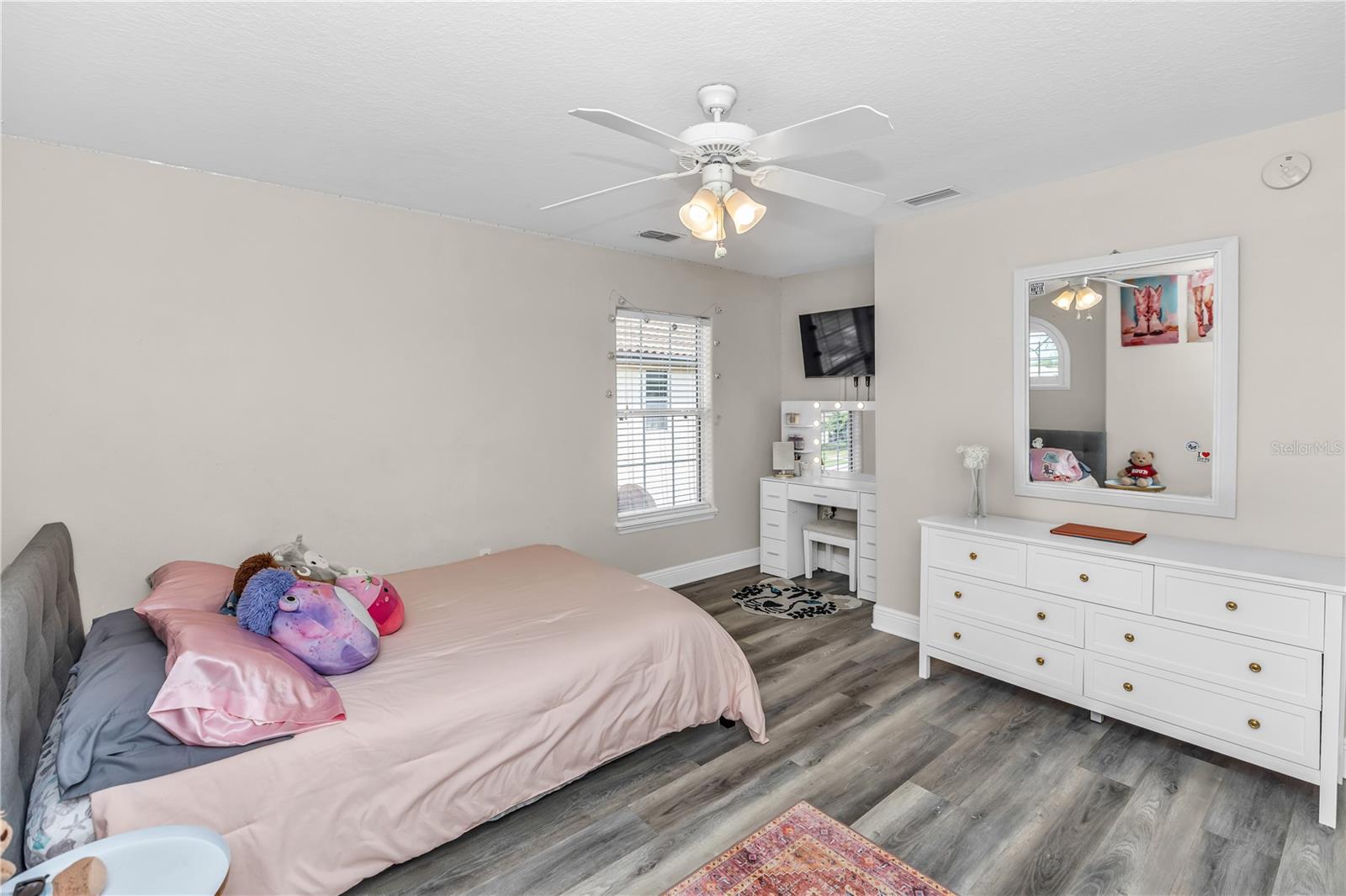 Image 46 of 62 For 169 Hawkcrest Court