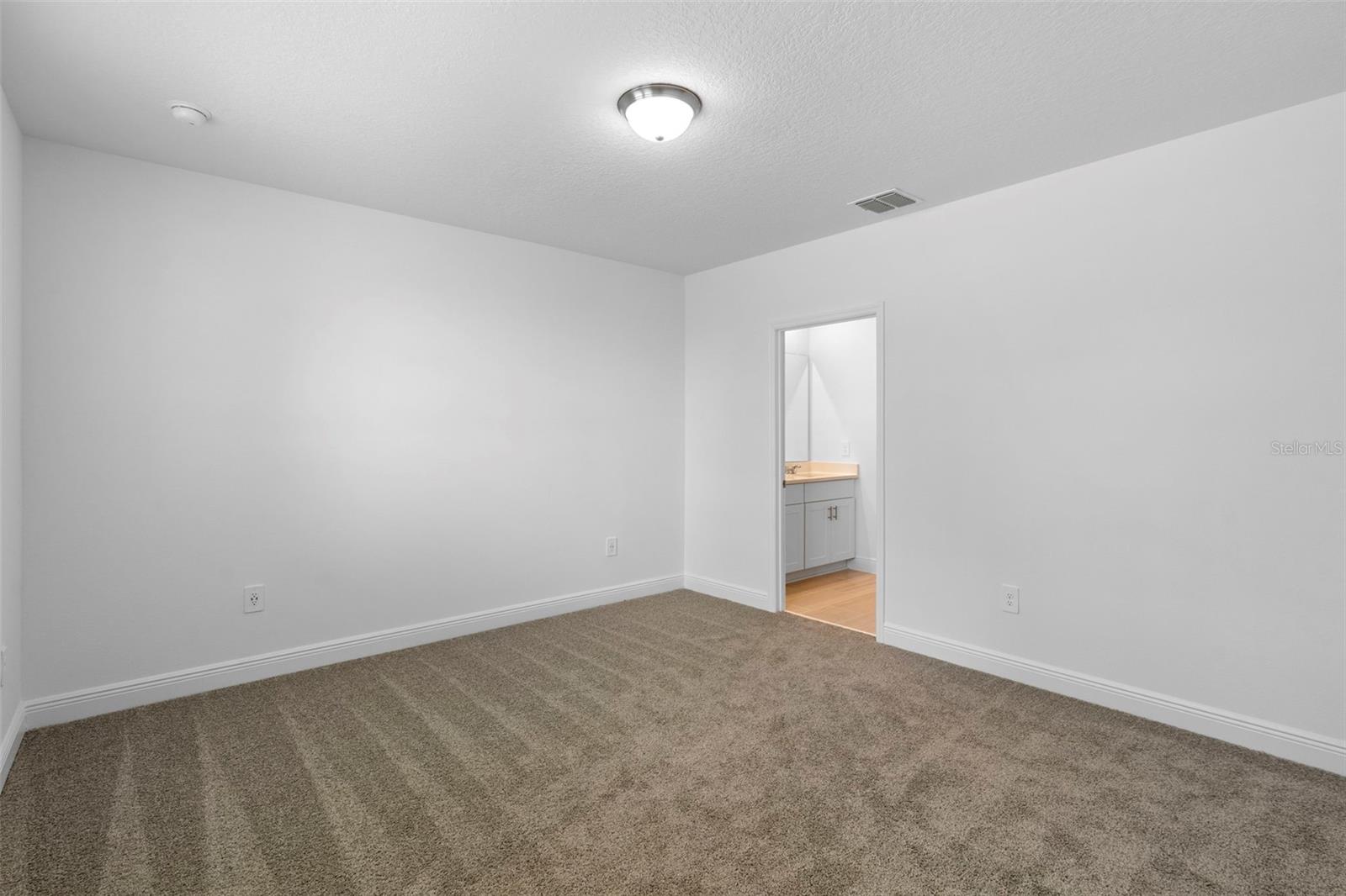 Image 5 of 14 For 105 Pitching Wedge Drive