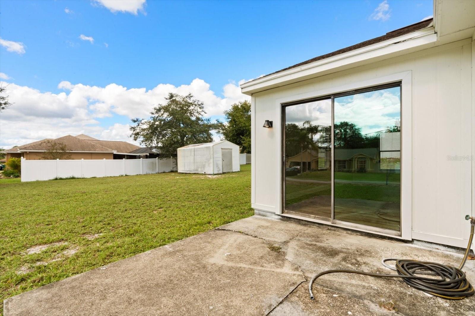 Image 11 of 34 For 1490 April Avenue