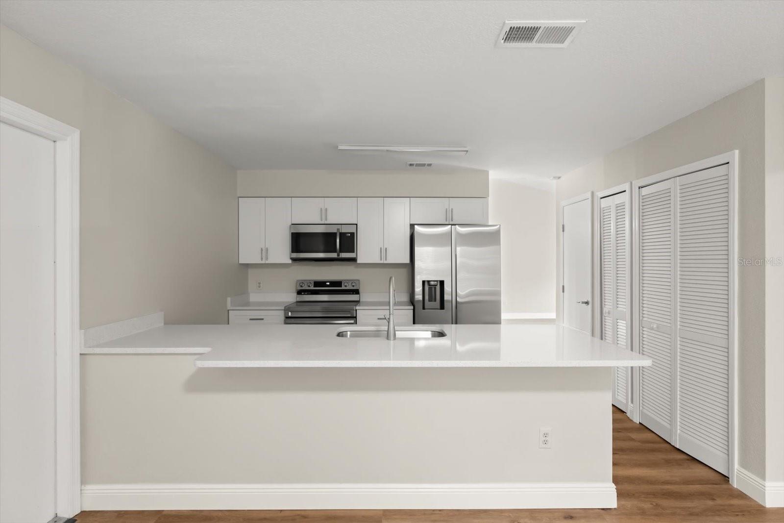 Image 15 of 34 For 1490 April Avenue