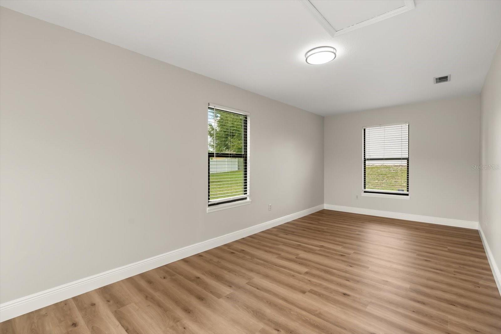 Image 3 of 34 For 1490 April Avenue