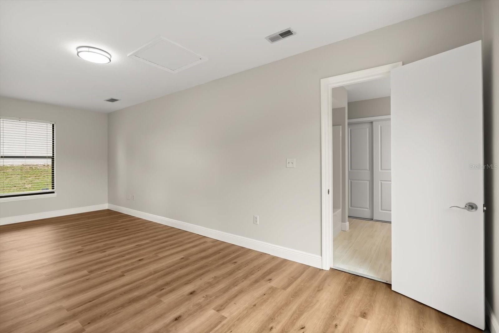 Image 6 of 34 For 1490 April Avenue