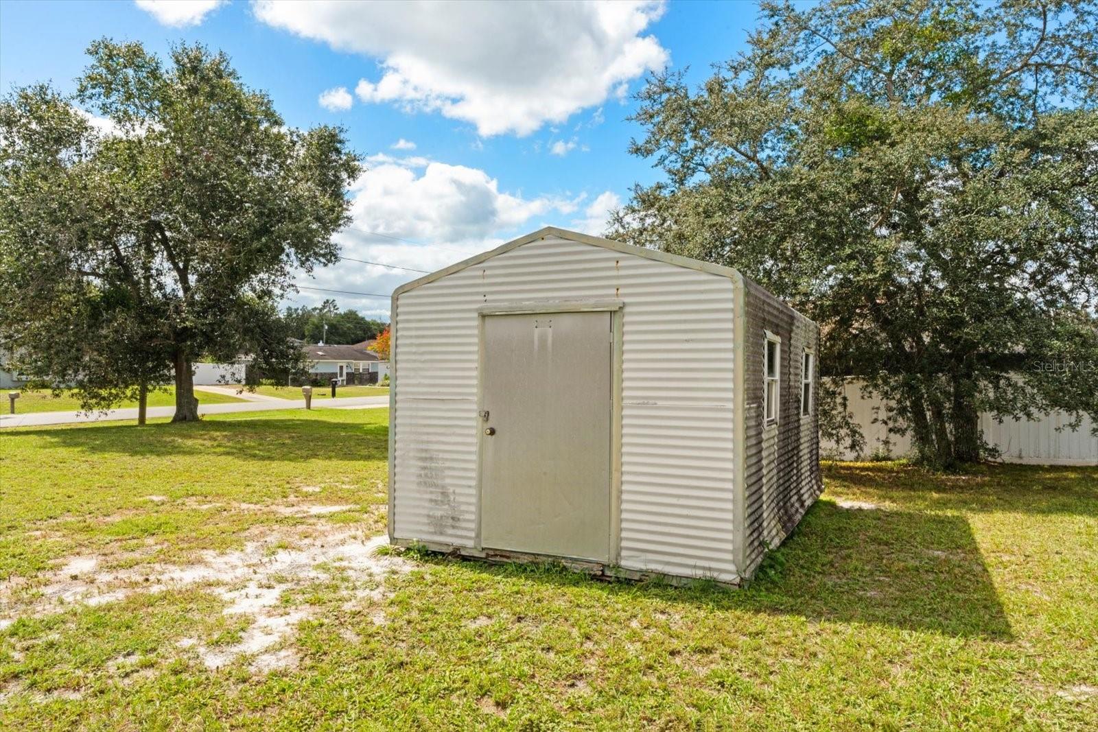 Image 8 of 34 For 1490 April Avenue