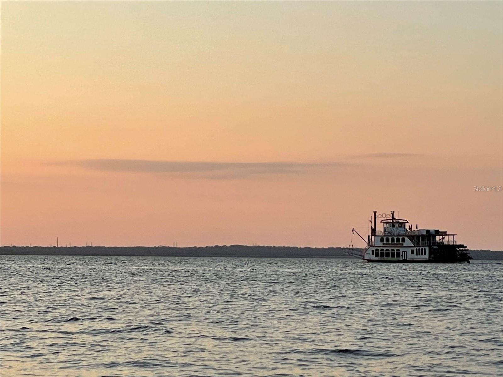 Image 8 of 11 For 192 Rosa Bella View