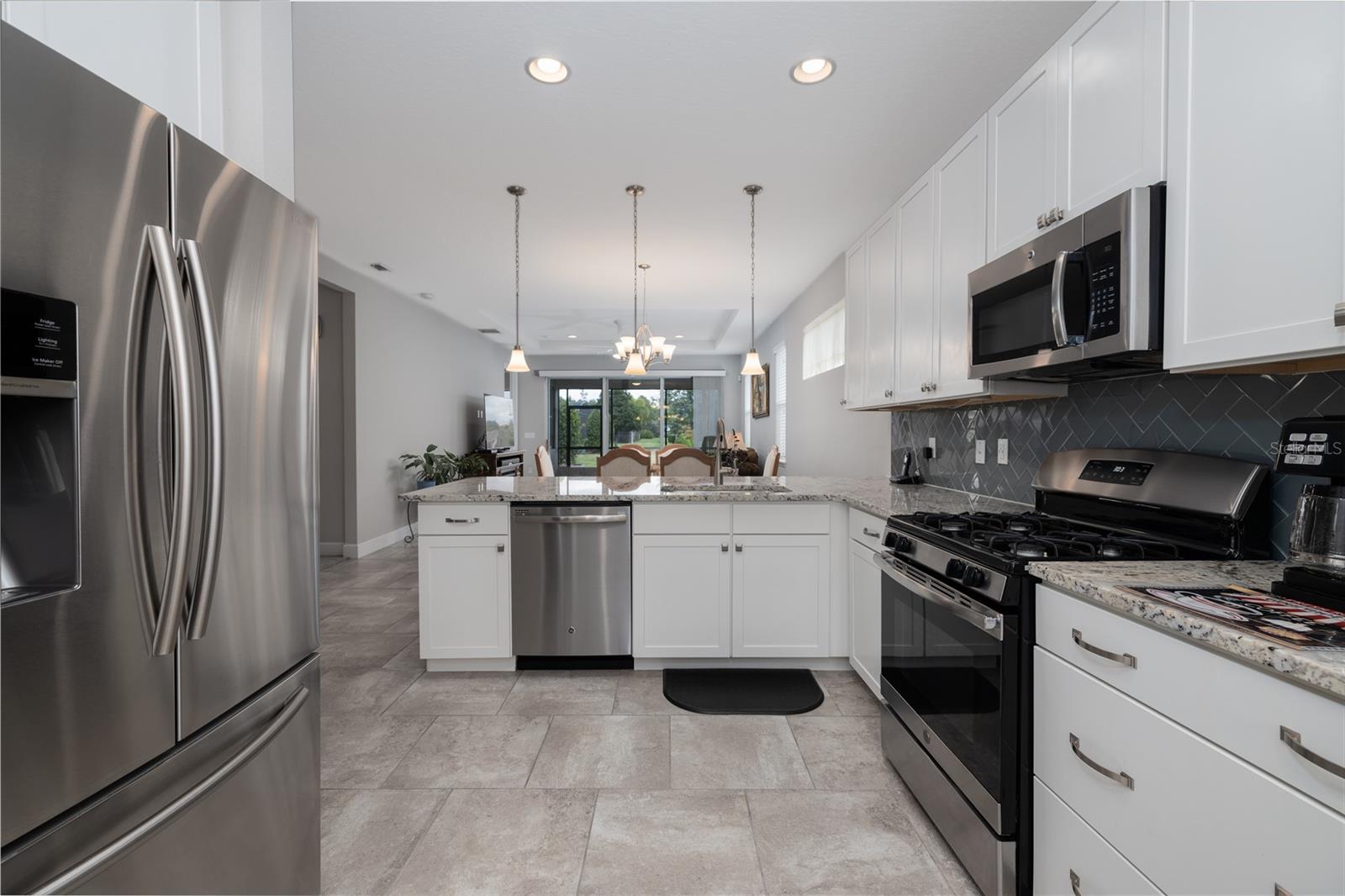 Image 12 of 32 For 1547 Lambrook Drive