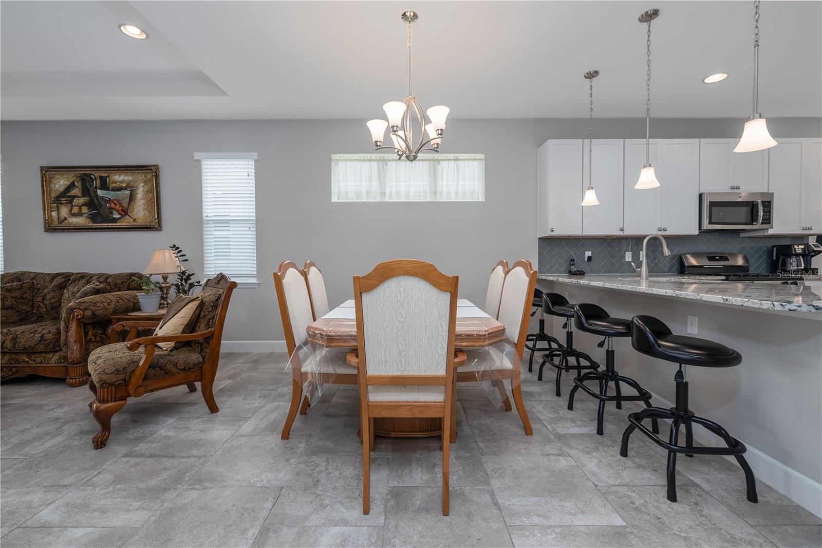 Image 15 of 32 For 1547 Lambrook Drive