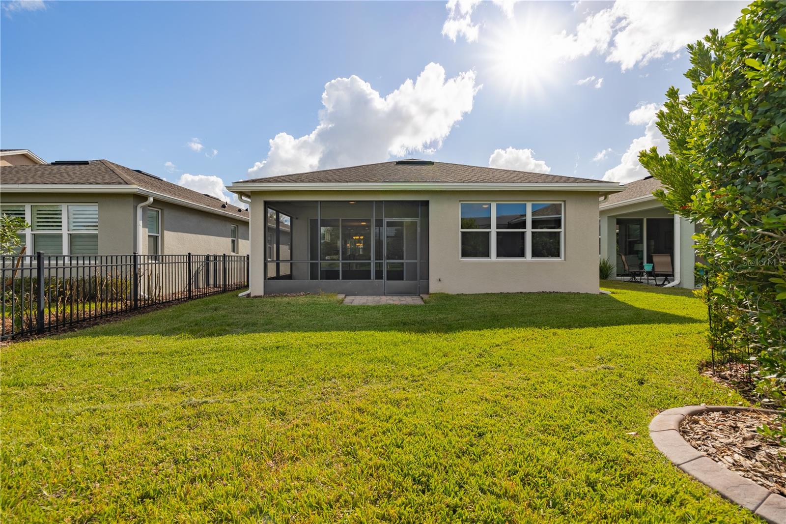 Image 25 of 32 For 1547 Lambrook Drive