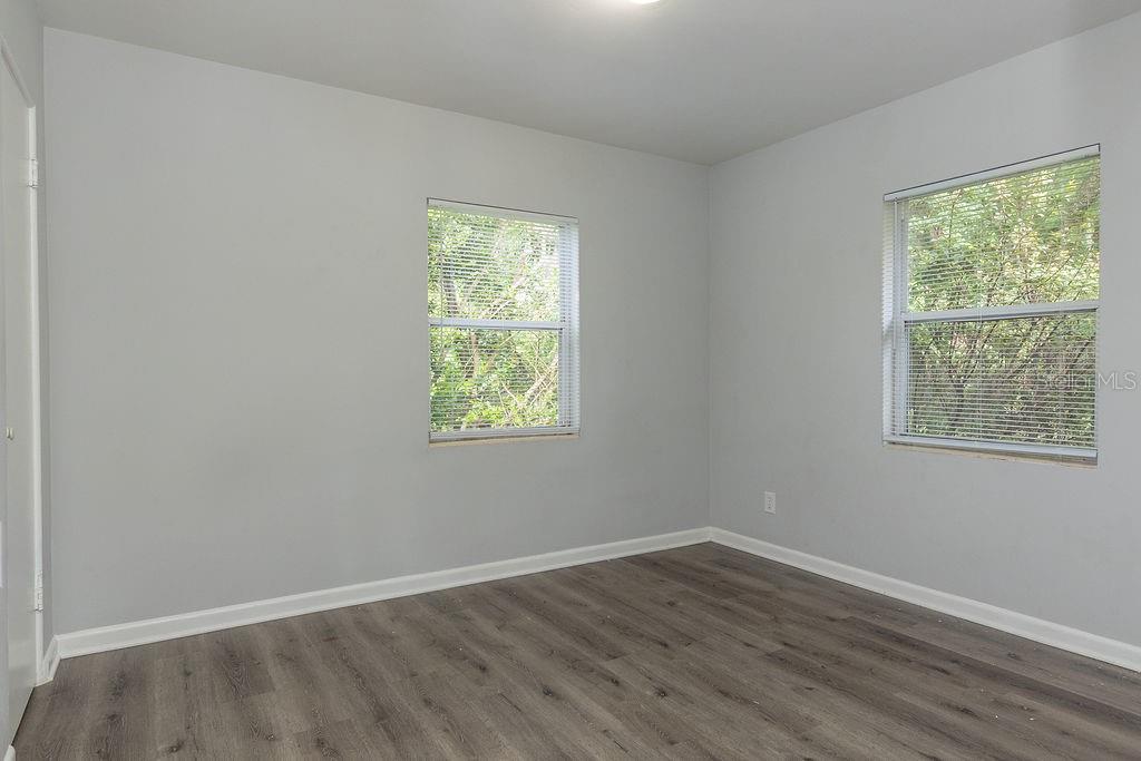 Image 7 of 13 For 831 Arlington Avenue