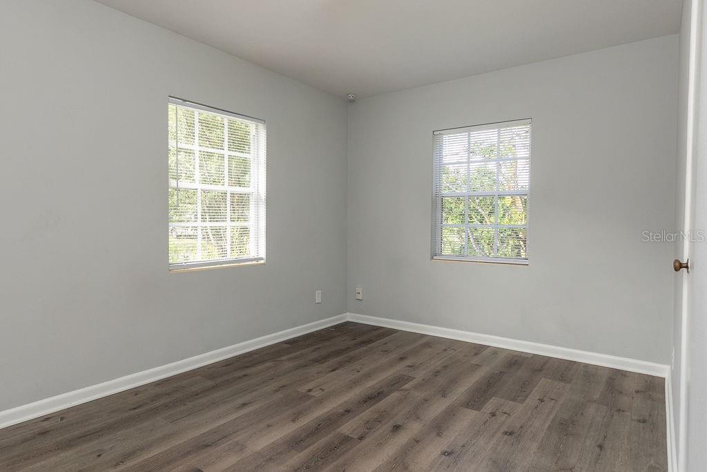Image 8 of 13 For 831 Arlington Avenue