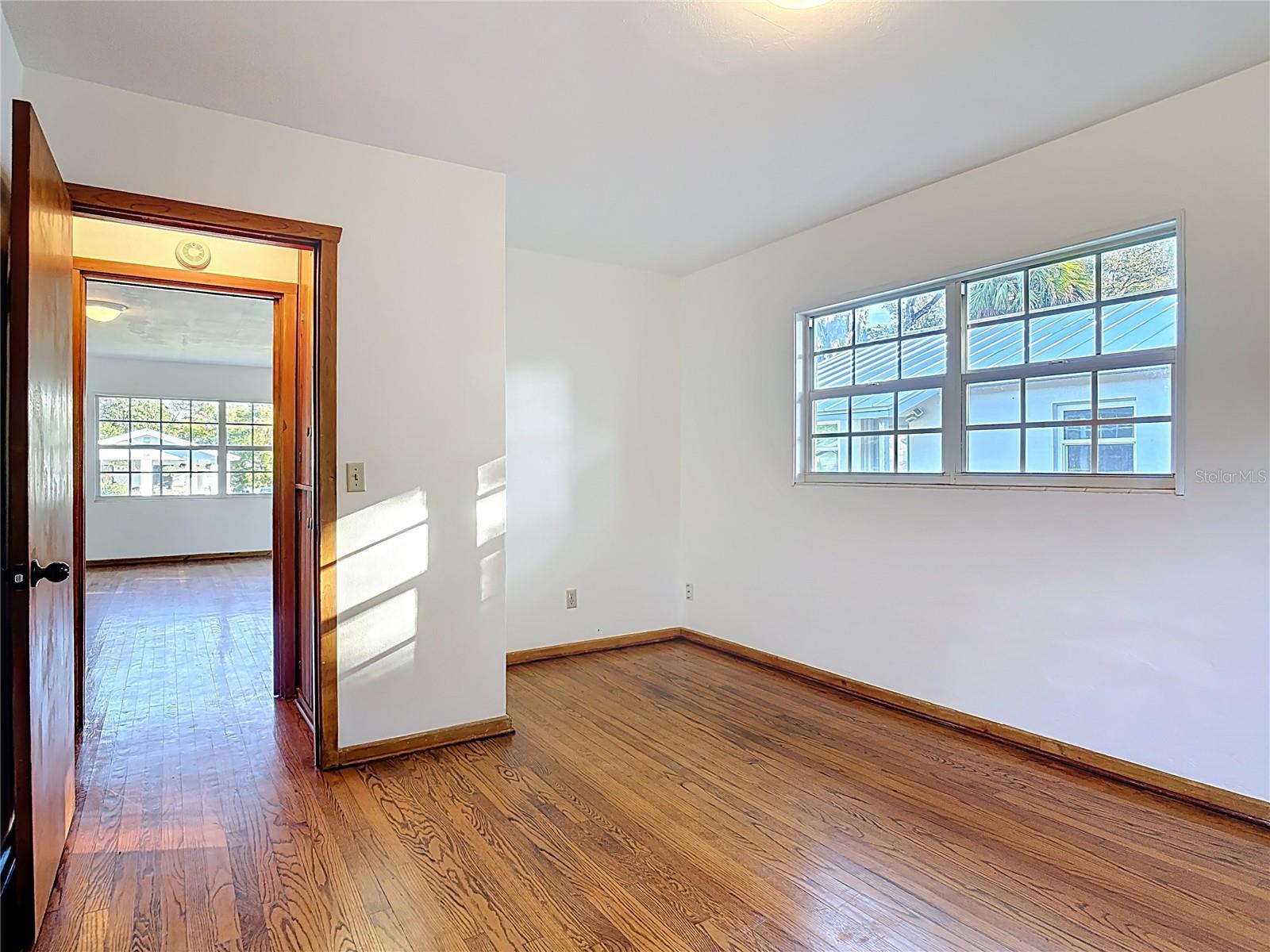 Image 12 of 30 For 718 Hogle Avenue