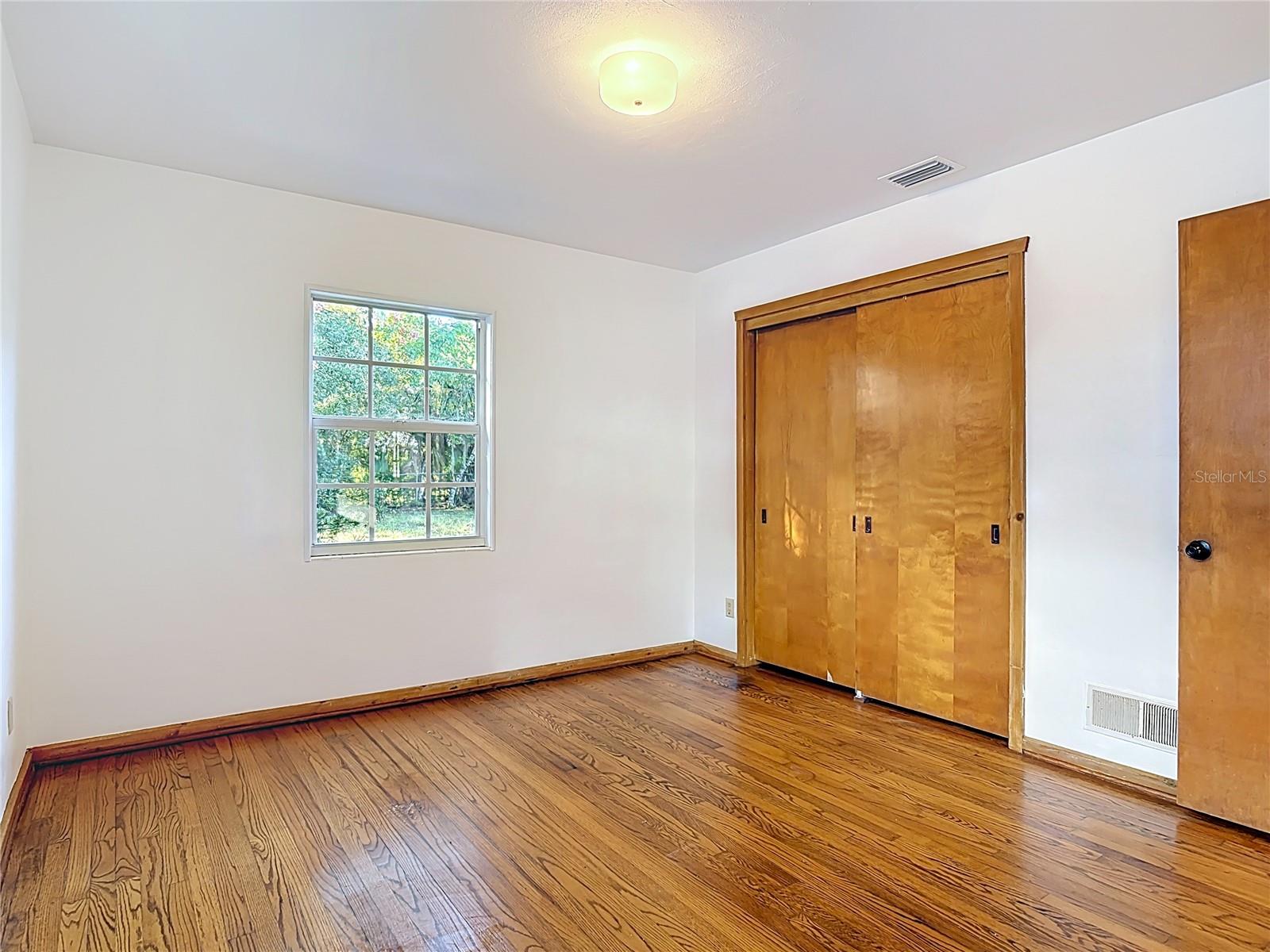 Image 14 of 30 For 718 Hogle Avenue