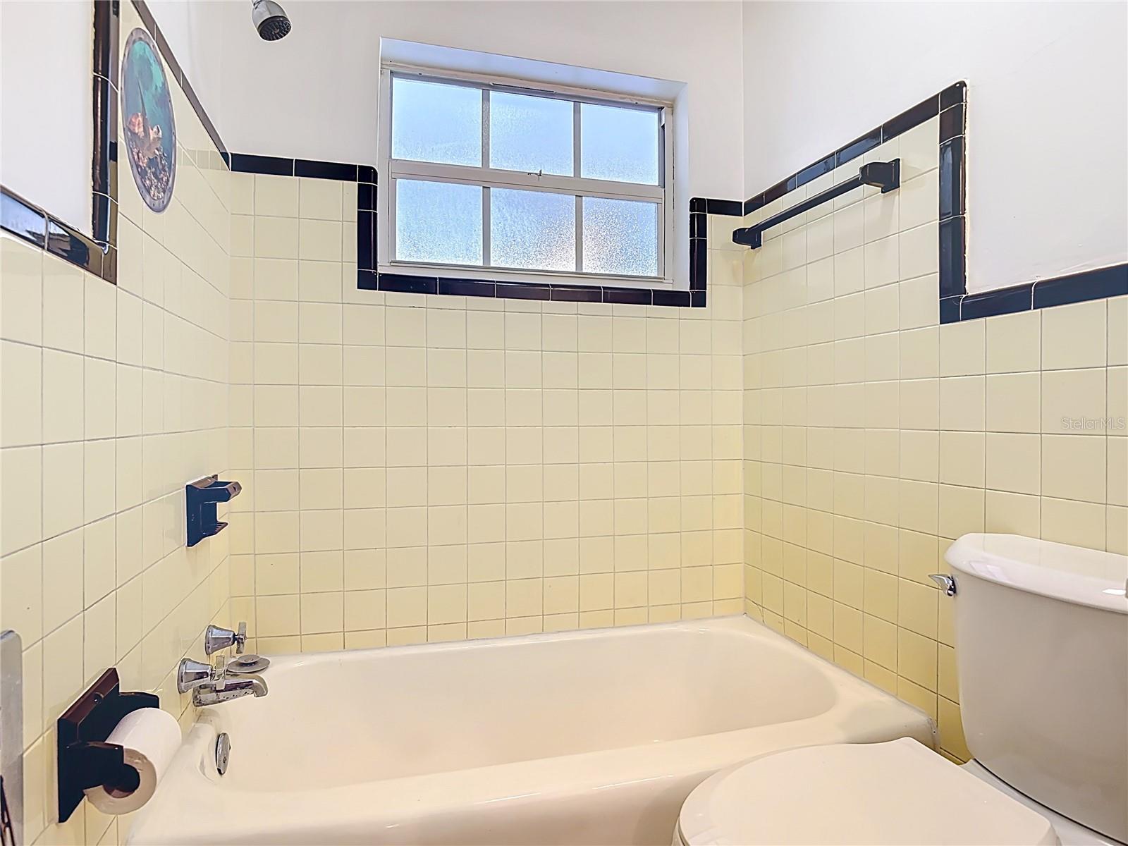 Image 16 of 30 For 718 Hogle Avenue