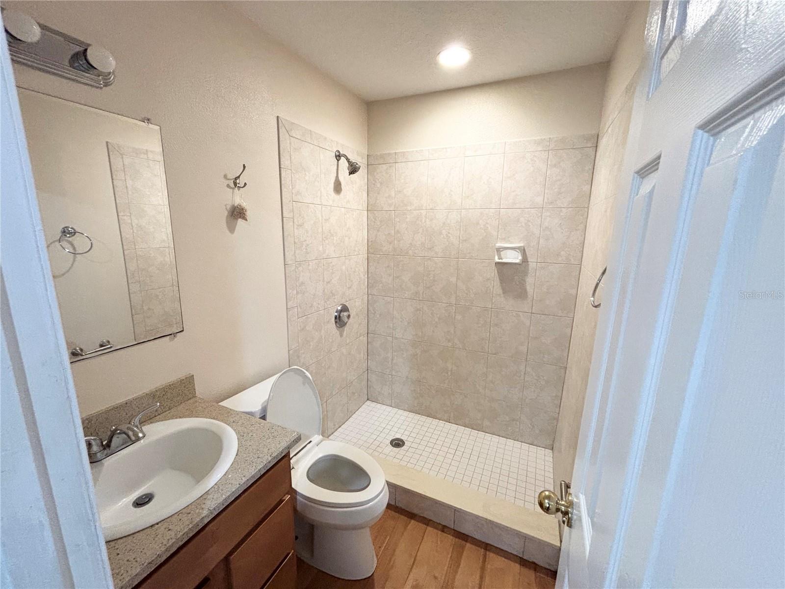 Image 10 of 13 For 780 Park Avenue