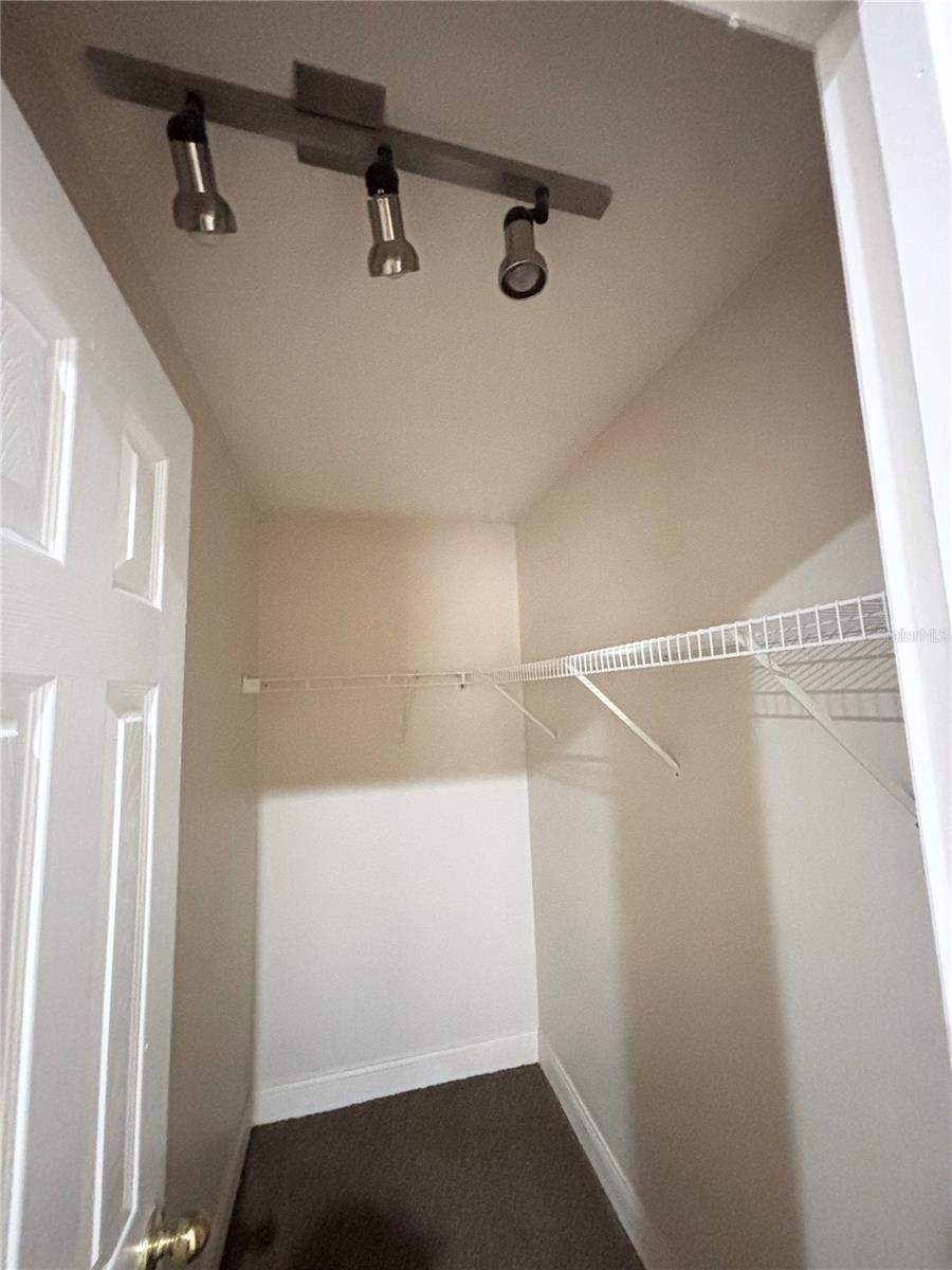 Image 11 of 13 For 780 Park Avenue