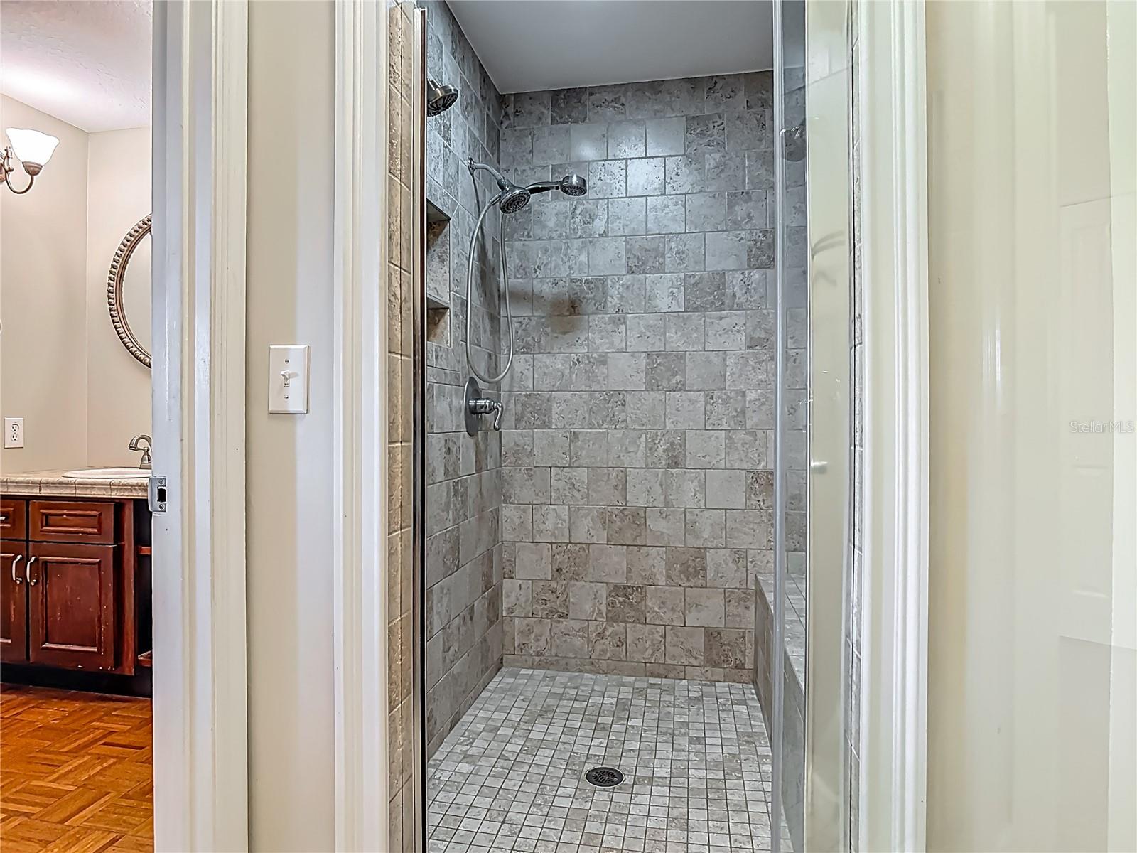 Image 19 of 49 For 1582 Prairie Road