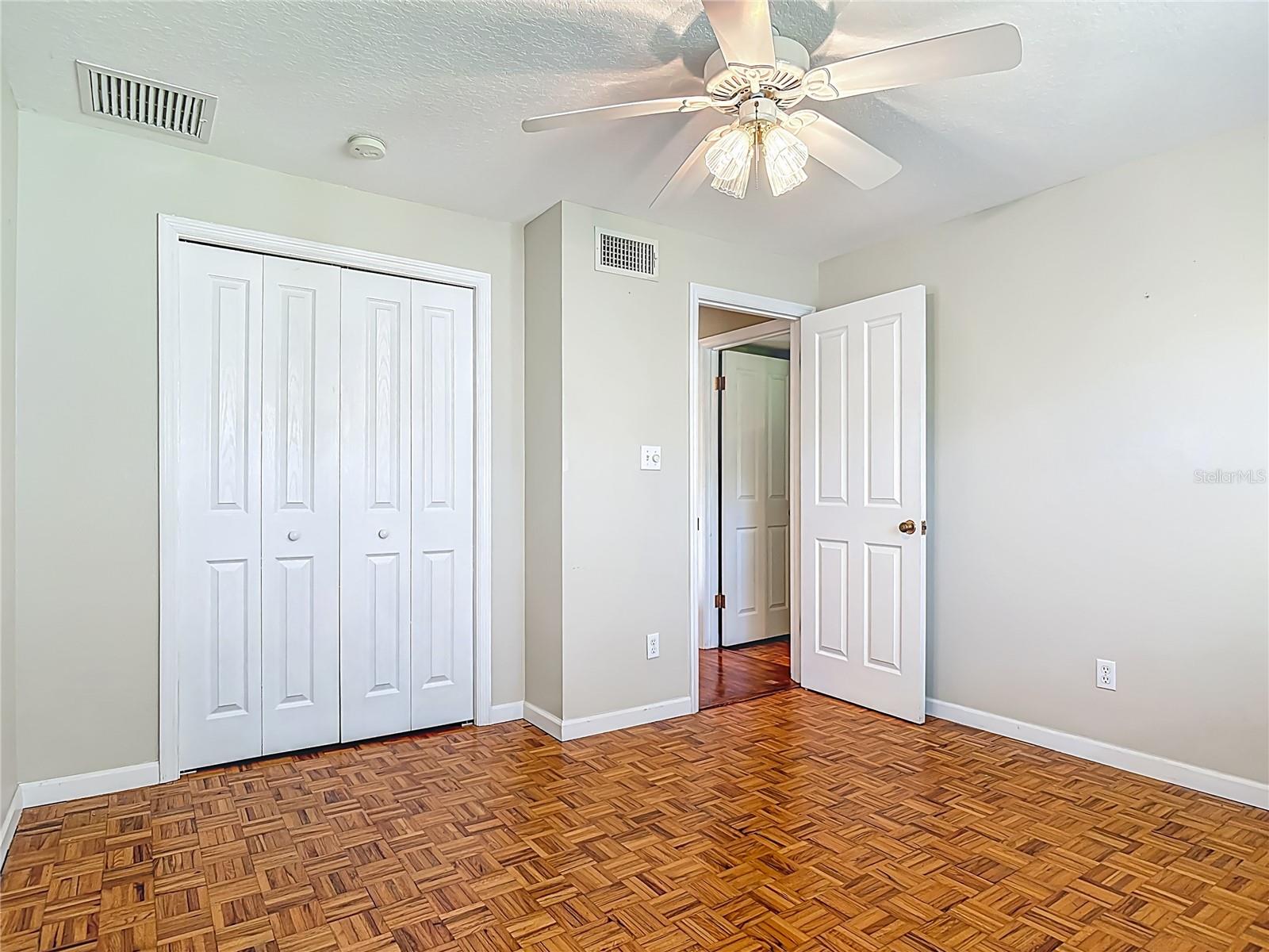 Image 21 of 49 For 1582 Prairie Road