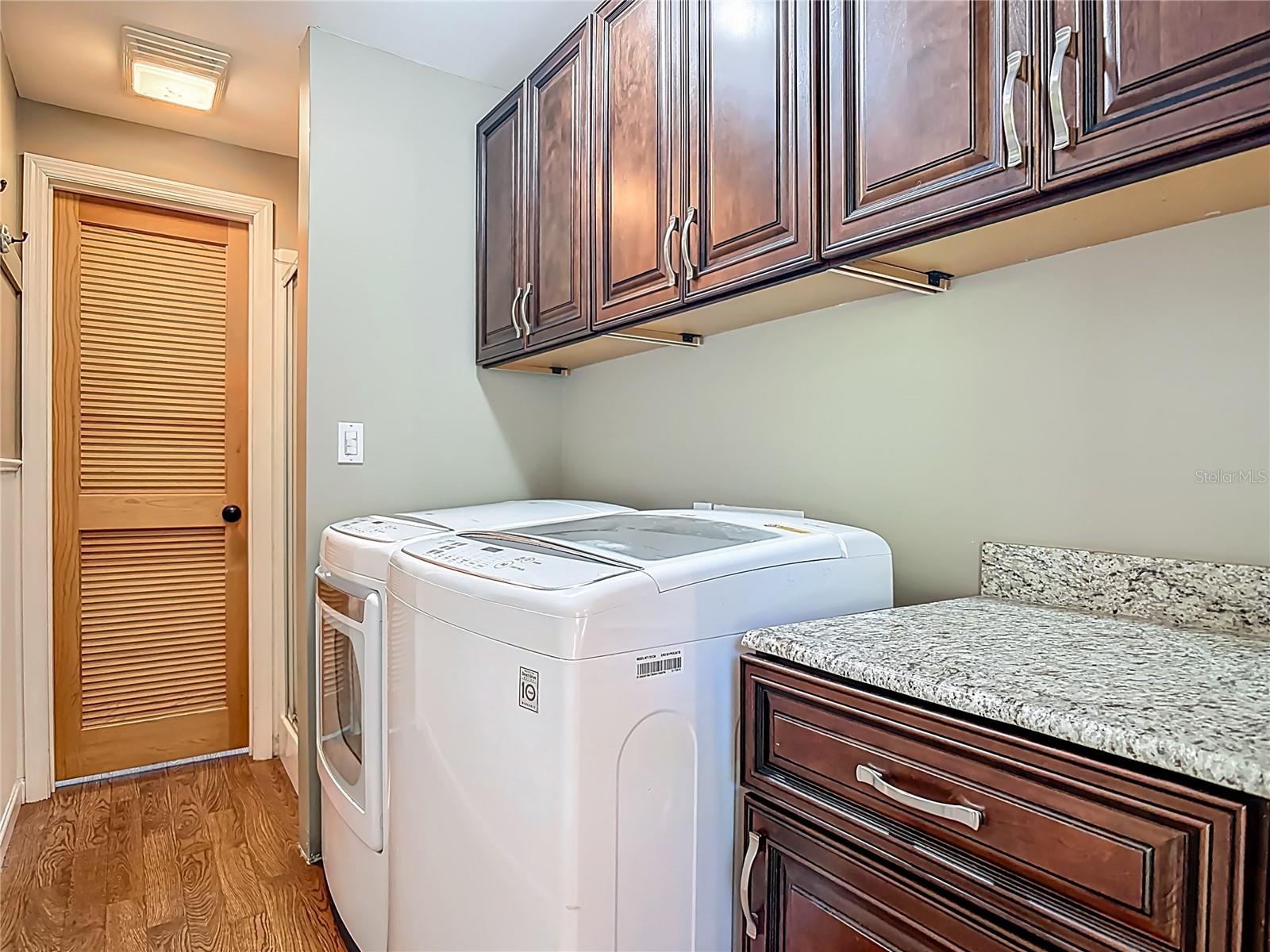 Image 27 of 49 For 1582 Prairie Road