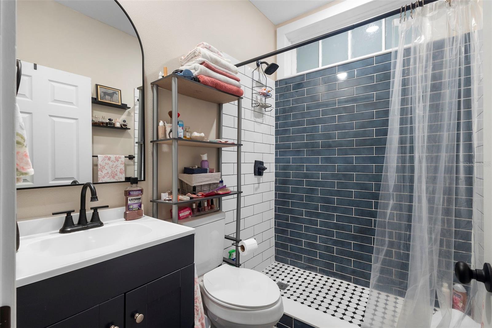 Image 22 of 41 For 135 Arlington Avenue