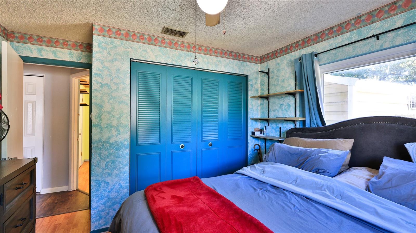 Image 15 of 28 For 428 Perdita Avenue