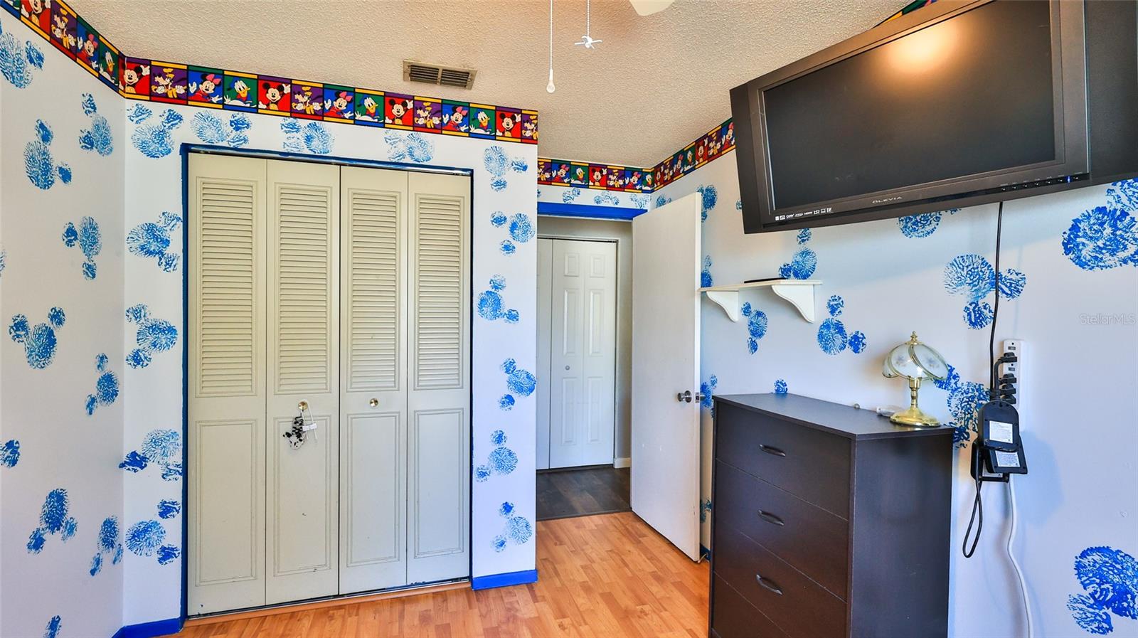 Image 22 of 28 For 428 Perdita Avenue