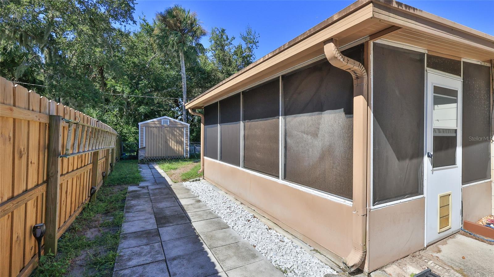 Image 24 of 28 For 428 Perdita Avenue