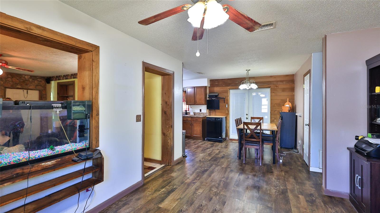 Image 7 of 28 For 428 Perdita Avenue