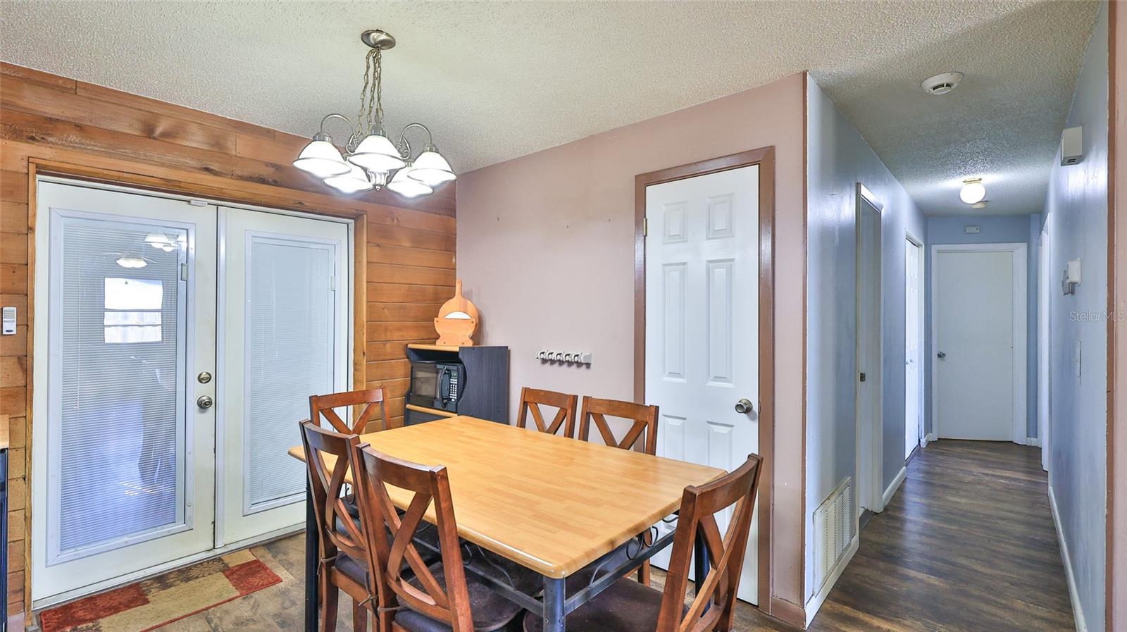 Image 8 of 28 For 428 Perdita Avenue
