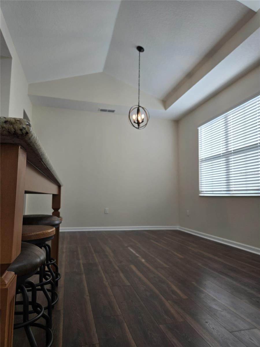 Image 20 of 45 For 422 Lime Avenue