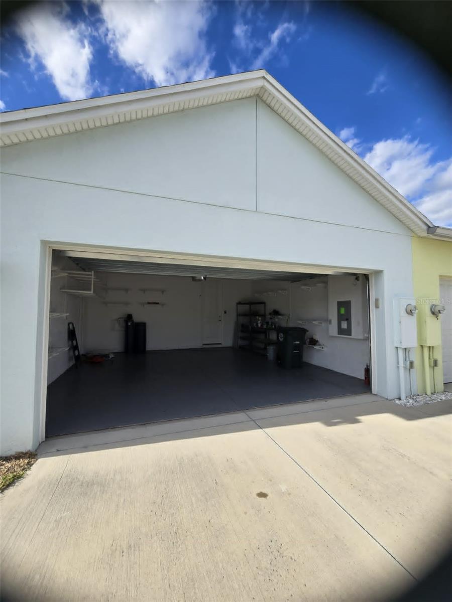 Image 35 of 45 For 422 Lime Avenue