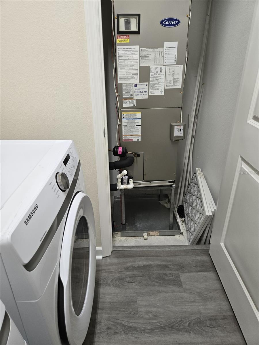 Image 6 of 45 For 422 Lime Avenue