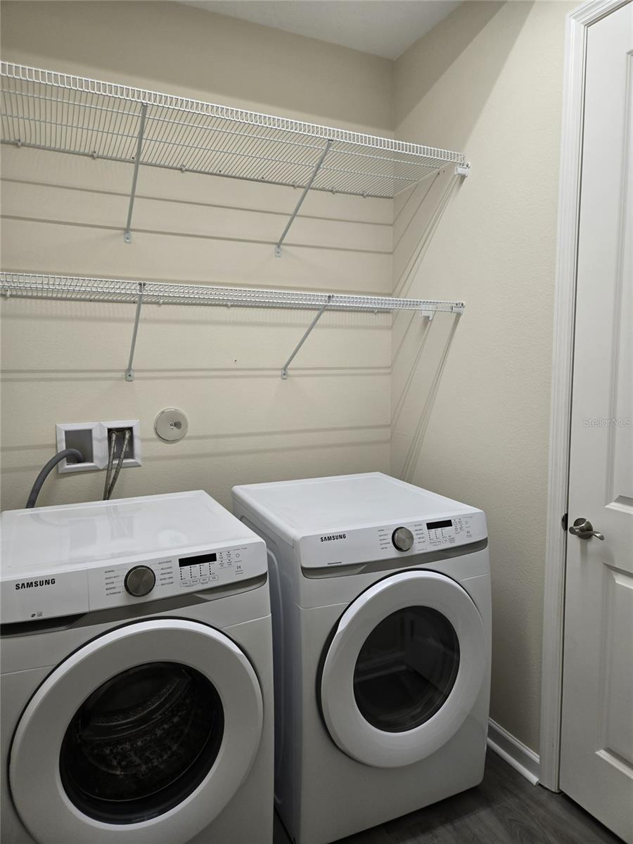 Image 9 of 45 For 422 Lime Avenue