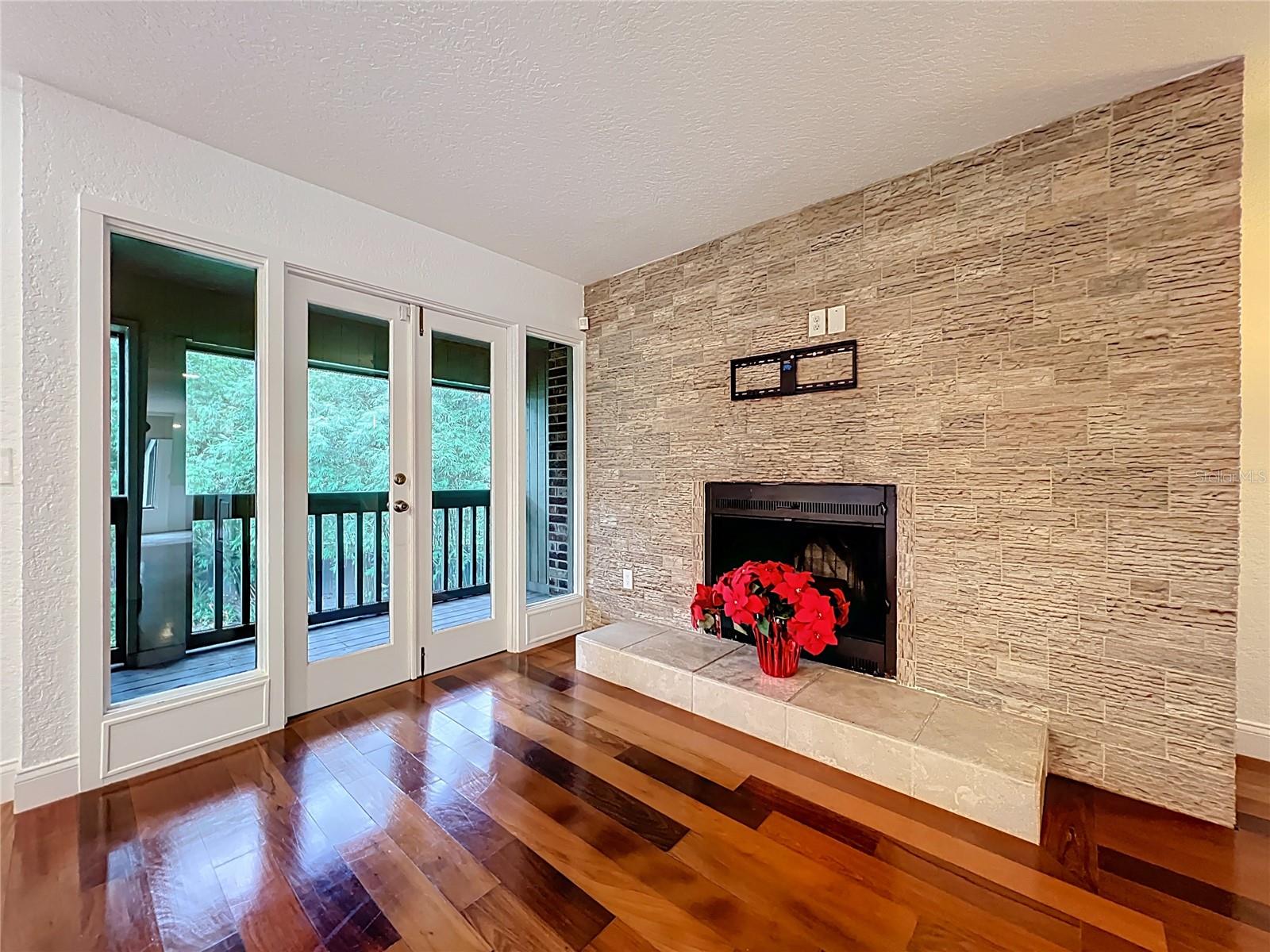 Image 31 of 73 For 542 Osceola Avenue 34