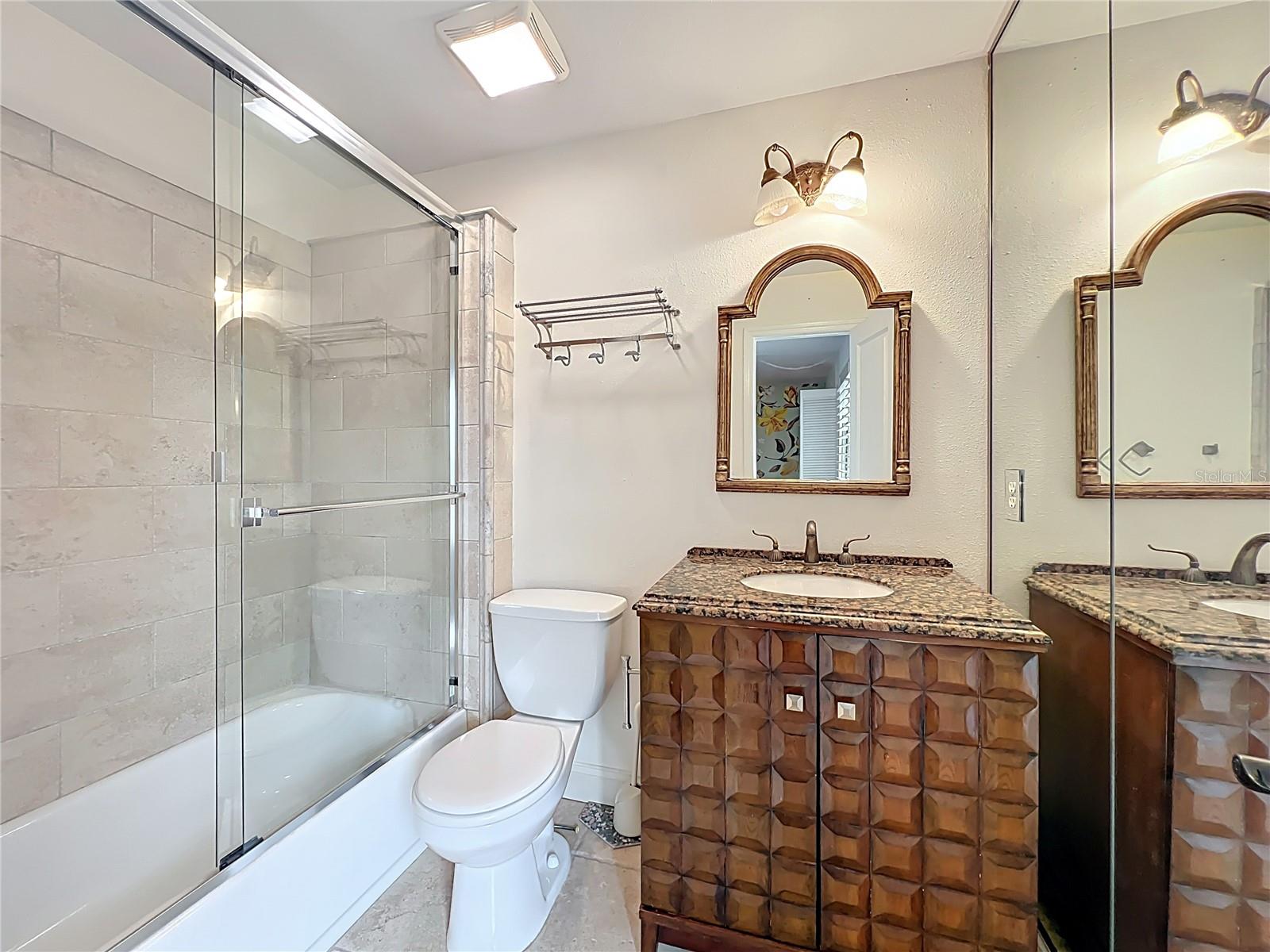 Image 36 of 73 For 542 Osceola Avenue 34