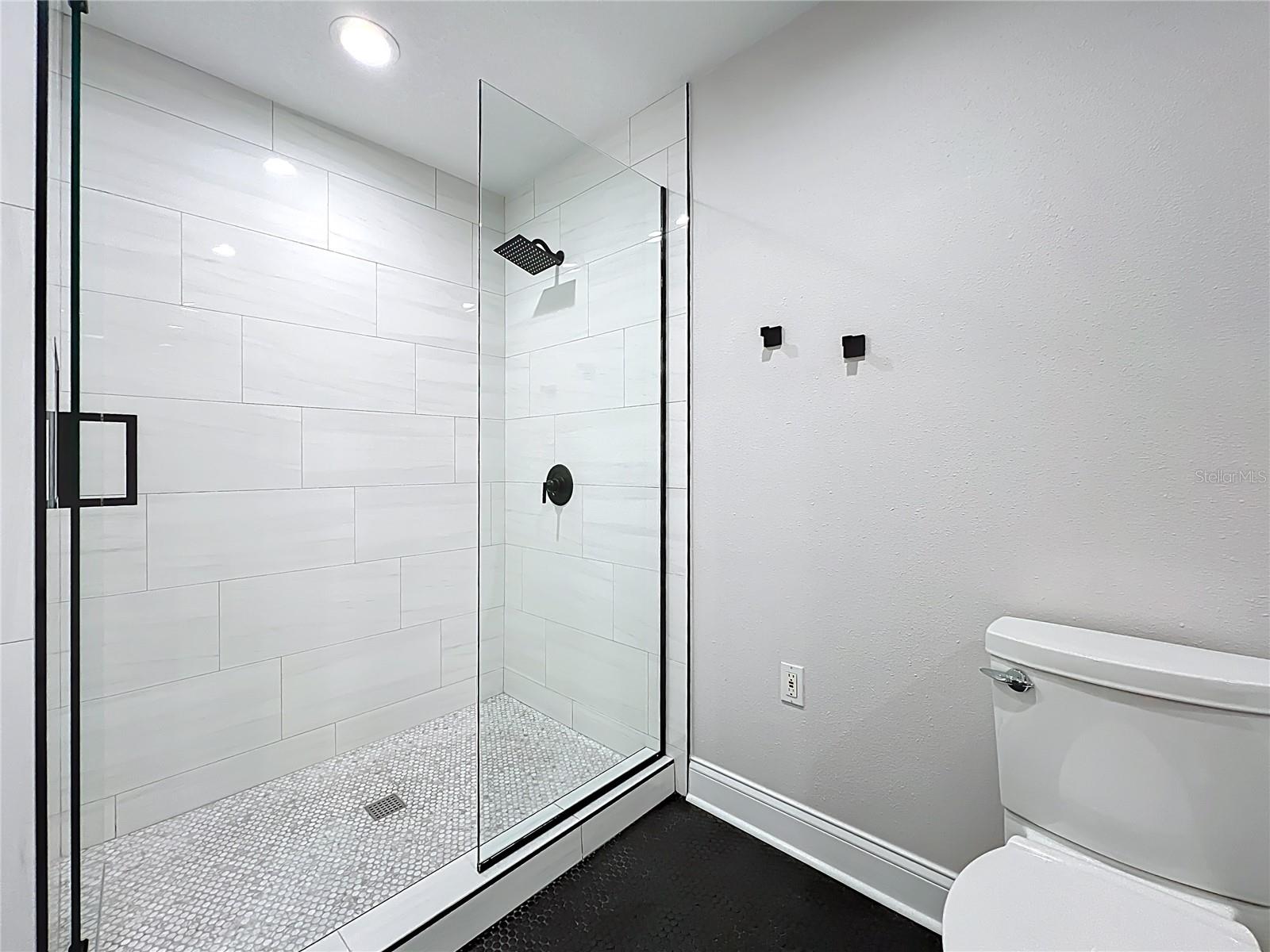Image 50 of 73 For 542 Osceola Avenue 34