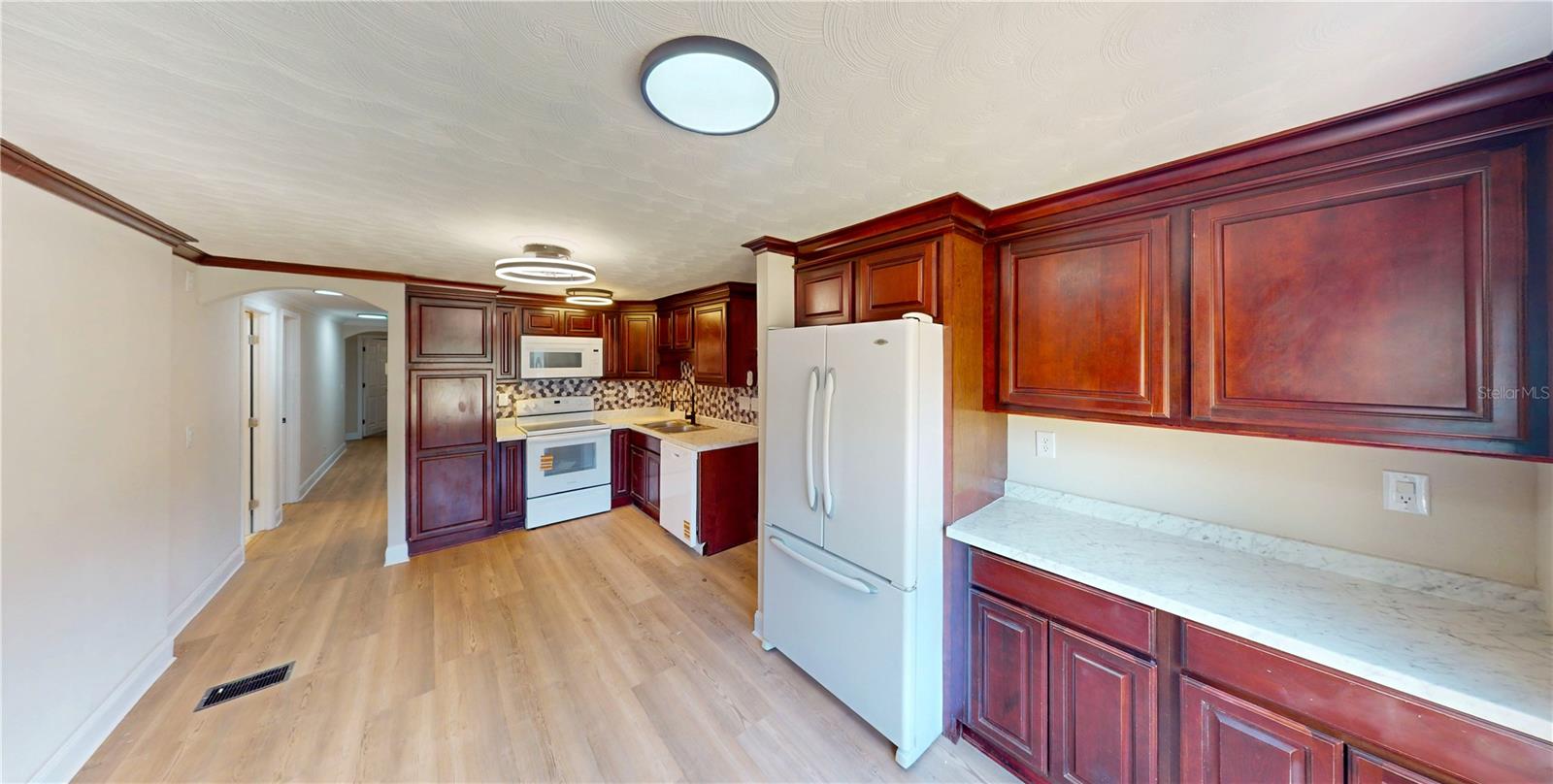 Image 31 of 53 For 47110 Central Avenue