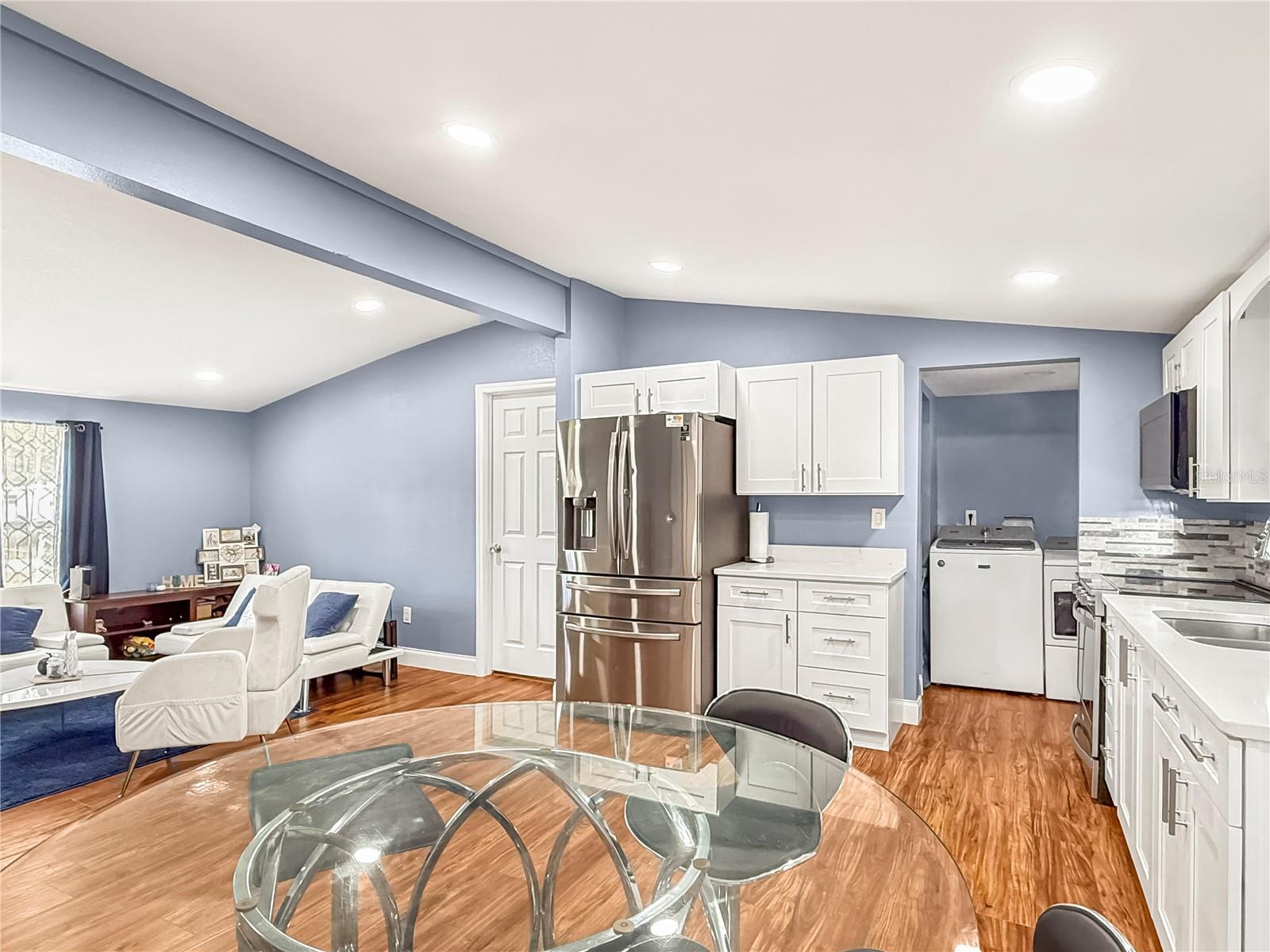 Image 10 of 24 For 235 Evergreen Terrace