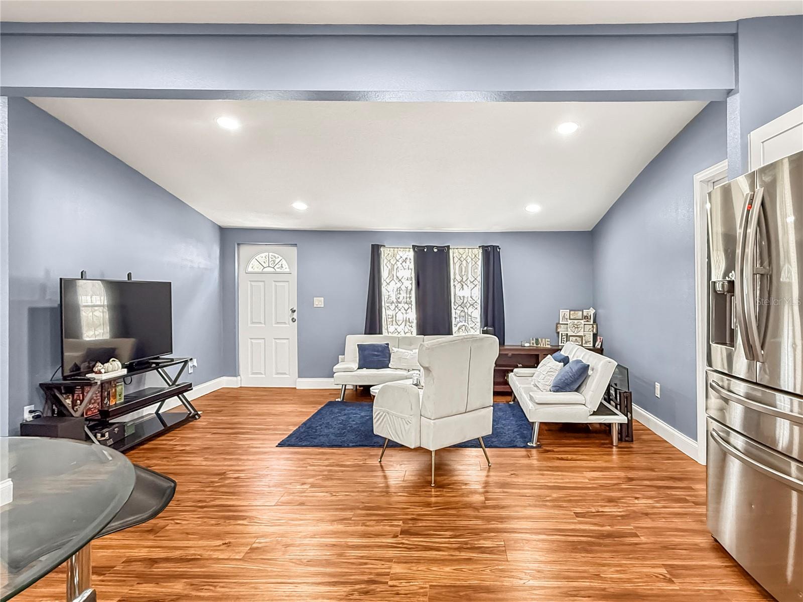 Image 6 of 24 For 235 Evergreen Terrace